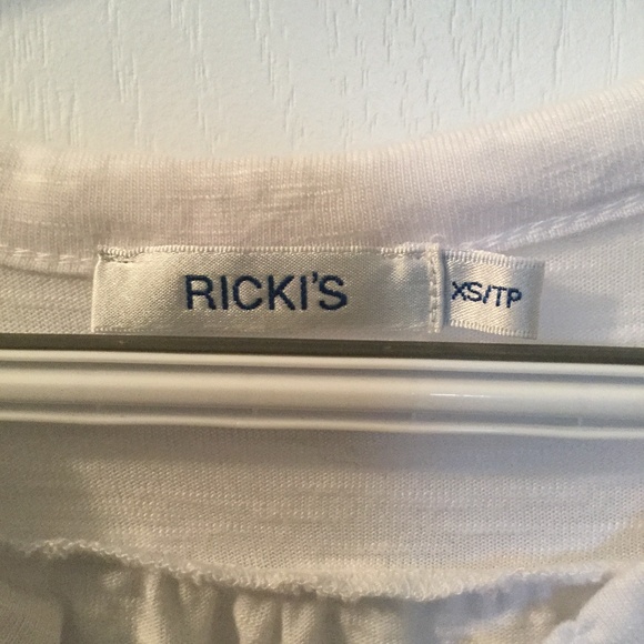 Ricki’s white cotton sleeveless top - Picture 3 of 3